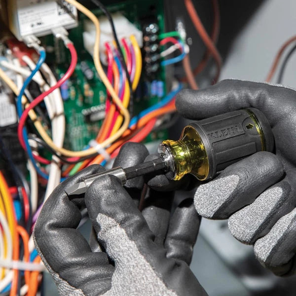 Klein Tools 32308 Multi-Bit Stubby Screwdriver, Impact Rated 8-In-1 Adjustable M