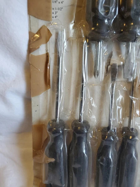 Pittsburgh 6-PIECE SCREWDRIVER SET w/Magnetic Tips (Flat & Phillips)
