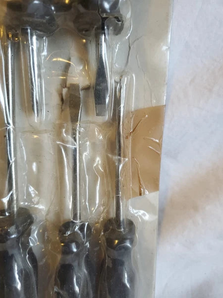 Pittsburgh 6-PIECE SCREWDRIVER SET w/Magnetic Tips (Flat & Phillips)